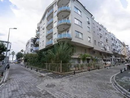 Apartmán Central Apartment Within 1 Min Walking Distance To The Beach In Marmaris