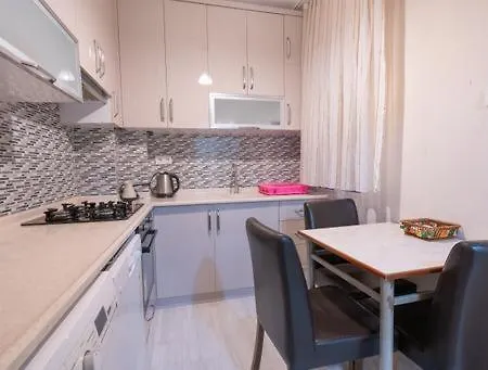 Apartmán Central Apartment Within 1 Min Walking Distance To The Beach In Marmaris *
